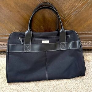Givenchy weekender Duffle Bag 🌟